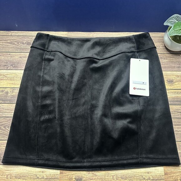 Lululemon Scuba High Rise Mini Skirt Velvet NWT Size Large (BLACK) LW8AL9S - Picture 9 of 15